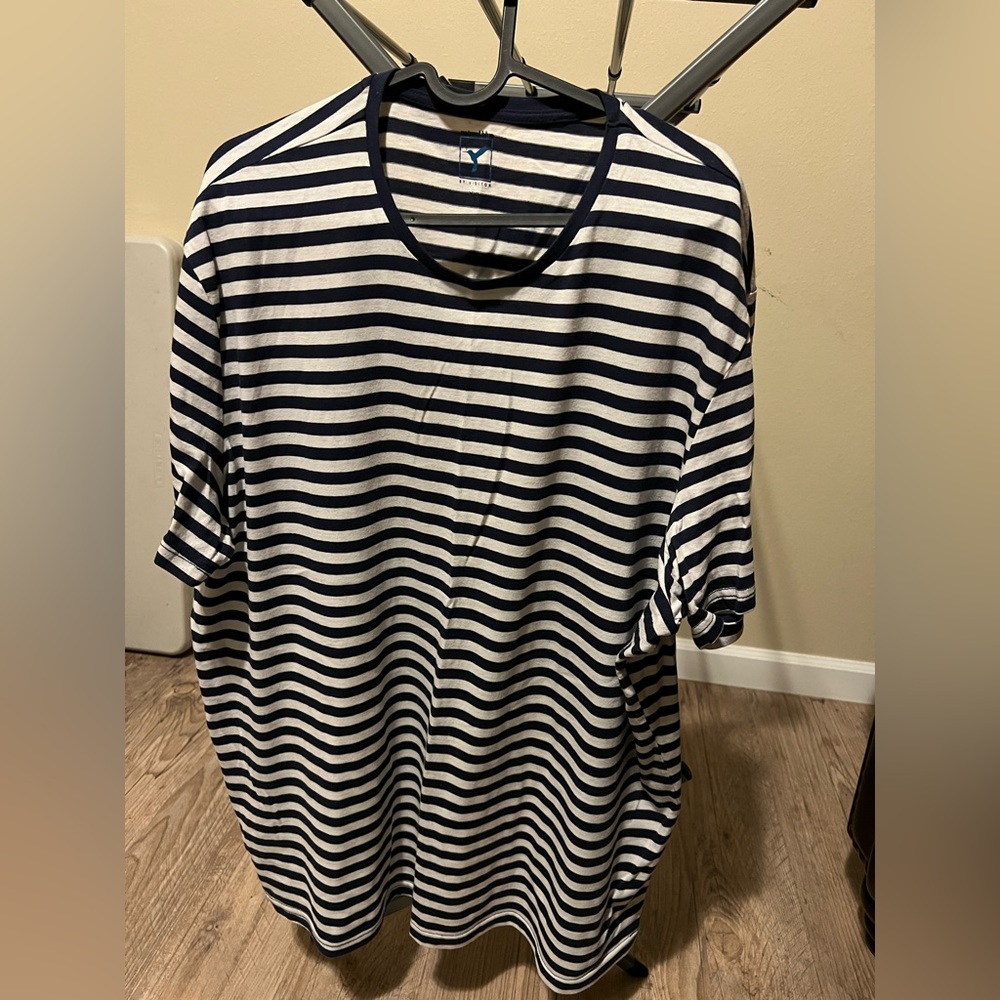 Natural Blue striped tee Sz XXL